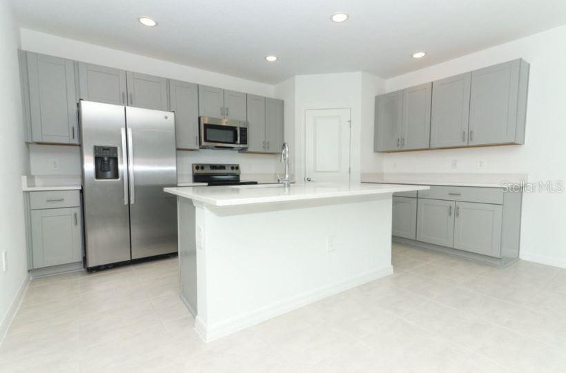 Picture of 326 Wayland Drive, Haines City FL 33844