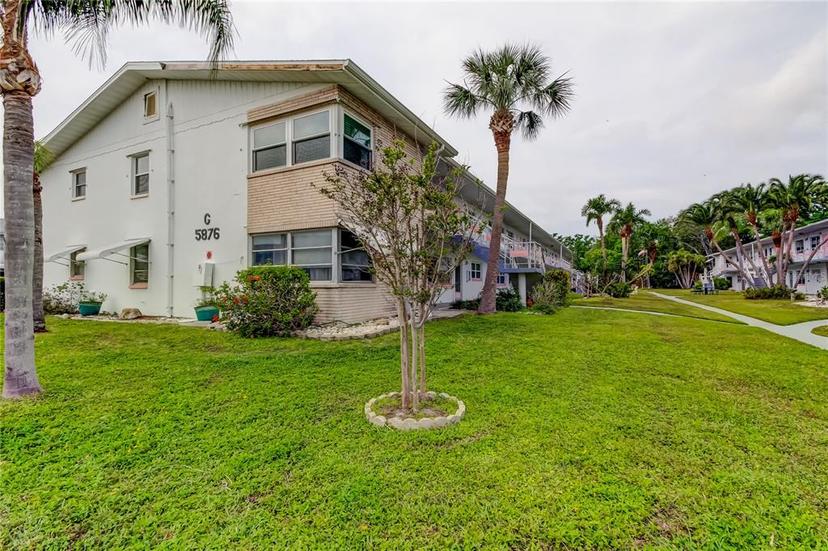 Picture of 5876 21St Street N Unit 10, St Petersburg FL 33714