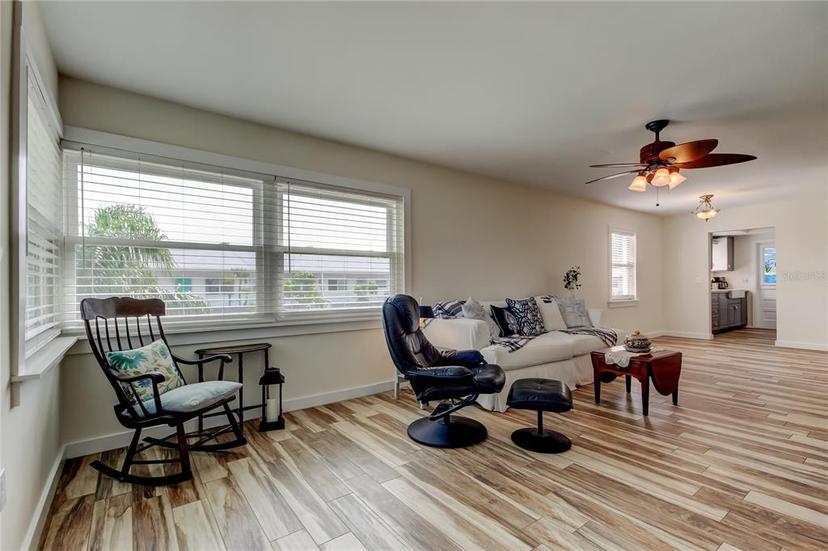 Picture of 5876 21St Street N Unit 10, St Petersburg FL 33714