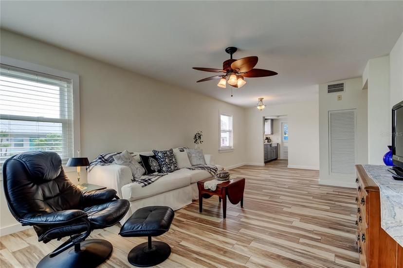 Picture of 5876 21St Street N Unit 10, St Petersburg FL 33714