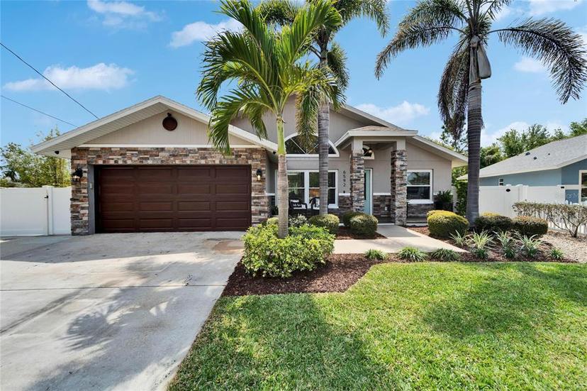 Picture of 6592 Mango Avenue S, St Petersburg FL 33707