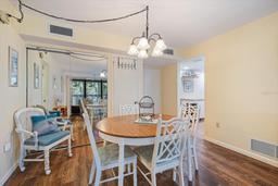 Picture of 612 Bird Bay Drive S Unit 311, Venice, FL 34285
