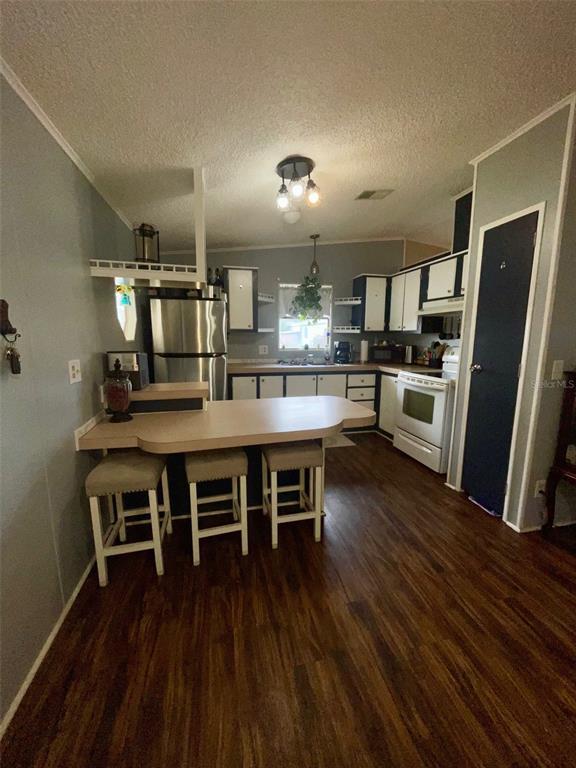 Picture of 36037 Coleus Avenue, Zephyrhills FL 33541