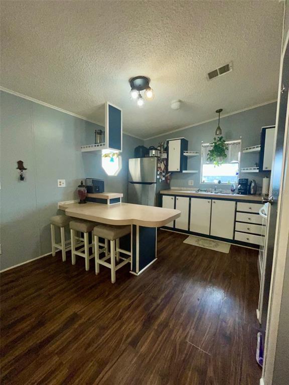 Picture of 36037 Coleus Avenue, Zephyrhills FL 33541
