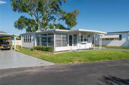 Picture of 134 Holiday Lane, Auburndale, FL 33823