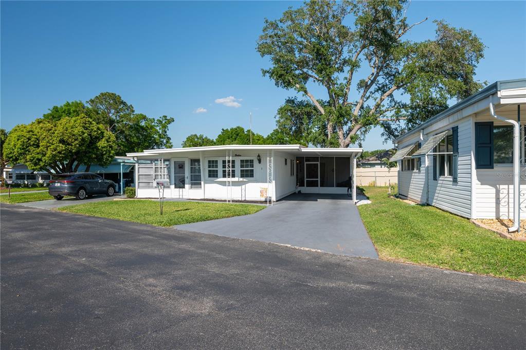 Picture of 134 Holiday Lane, Auburndale, FL 33823