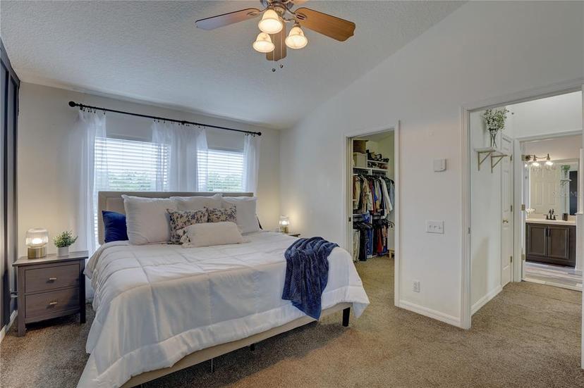 Picture of 13150 Thoroughbred Loop, Largo FL 33773