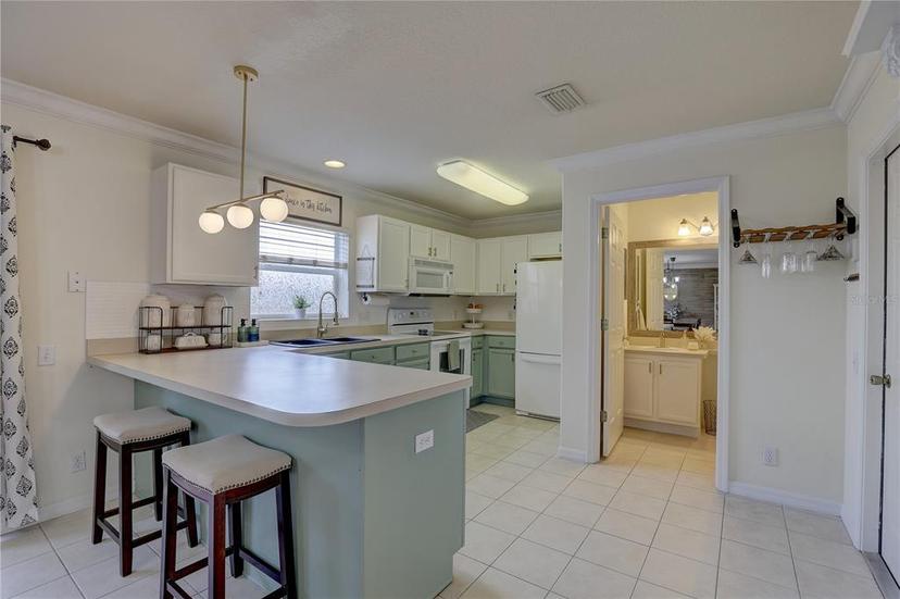 Picture of 13150 Thoroughbred Loop, Largo FL 33773