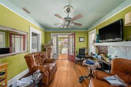 Picture of 910 E North Bay Street, Tampa, FL 33603