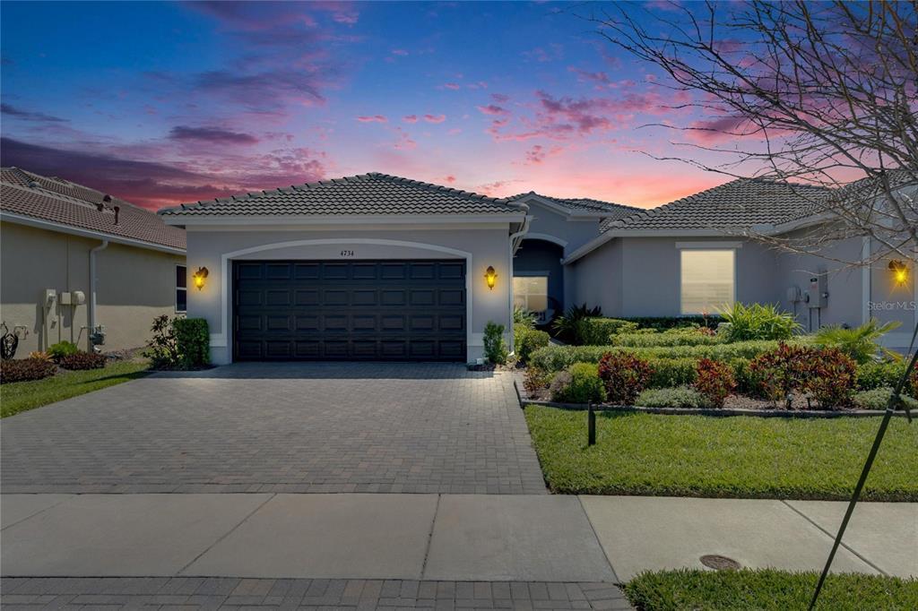 Picture of 4734 Avila Lakes Drive, Wimauma, FL 33598