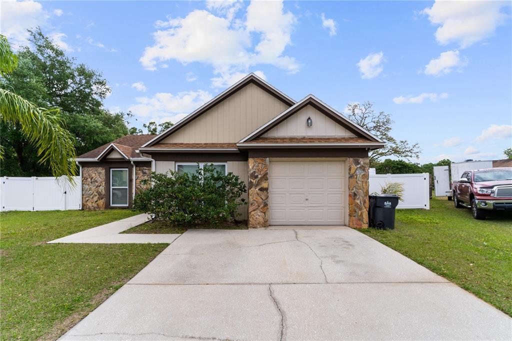 Picture of 217 Regal Park Drive, Valrico, FL 33594