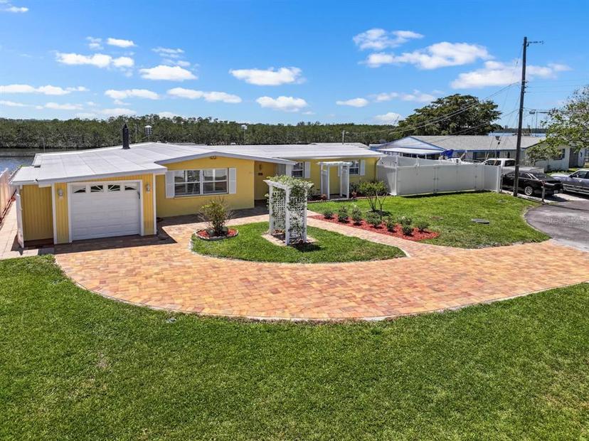 Picture of 109 Carmelina Street, Ruskin FL 33570