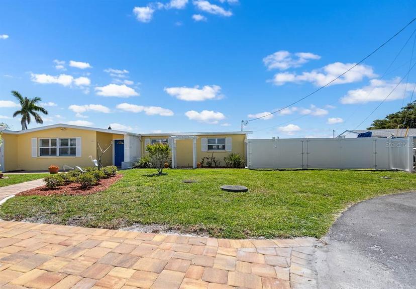 Picture of 109 Carmelina Street, Ruskin FL 33570