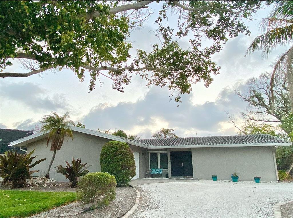 Picture of 4571 Clearwater Harbor Drive S, Largo, FL 33770