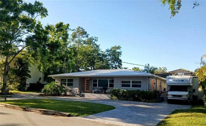 Picture of 3217 W Lawn Avenue, Tampa FL 33611