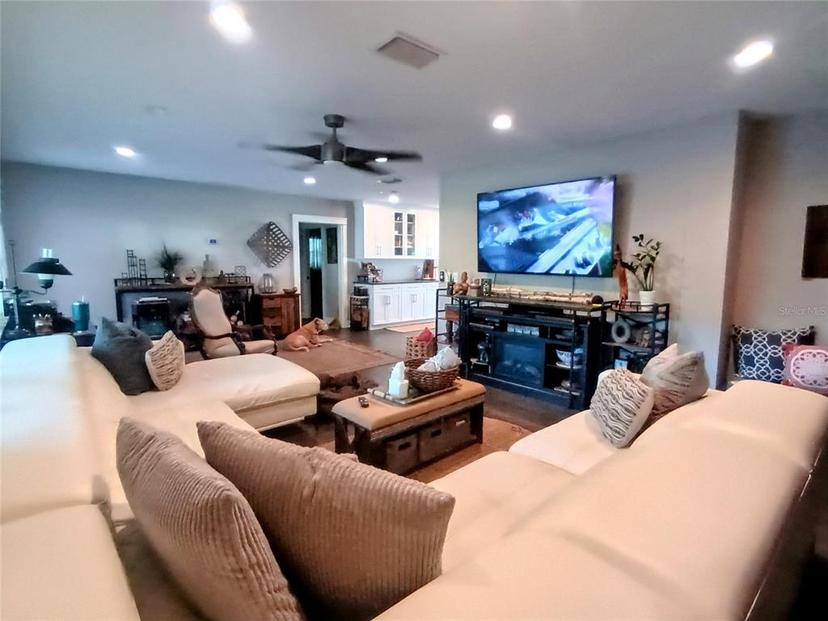 Picture of 3217 W Lawn Avenue, Tampa FL 33611