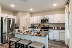 Picture of 2212 Canyon Oak Drive, Davenport, FL 33837