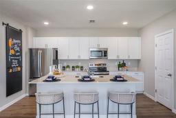 Picture of 2004 Marigold Alley, Winter Haven, FL 33884