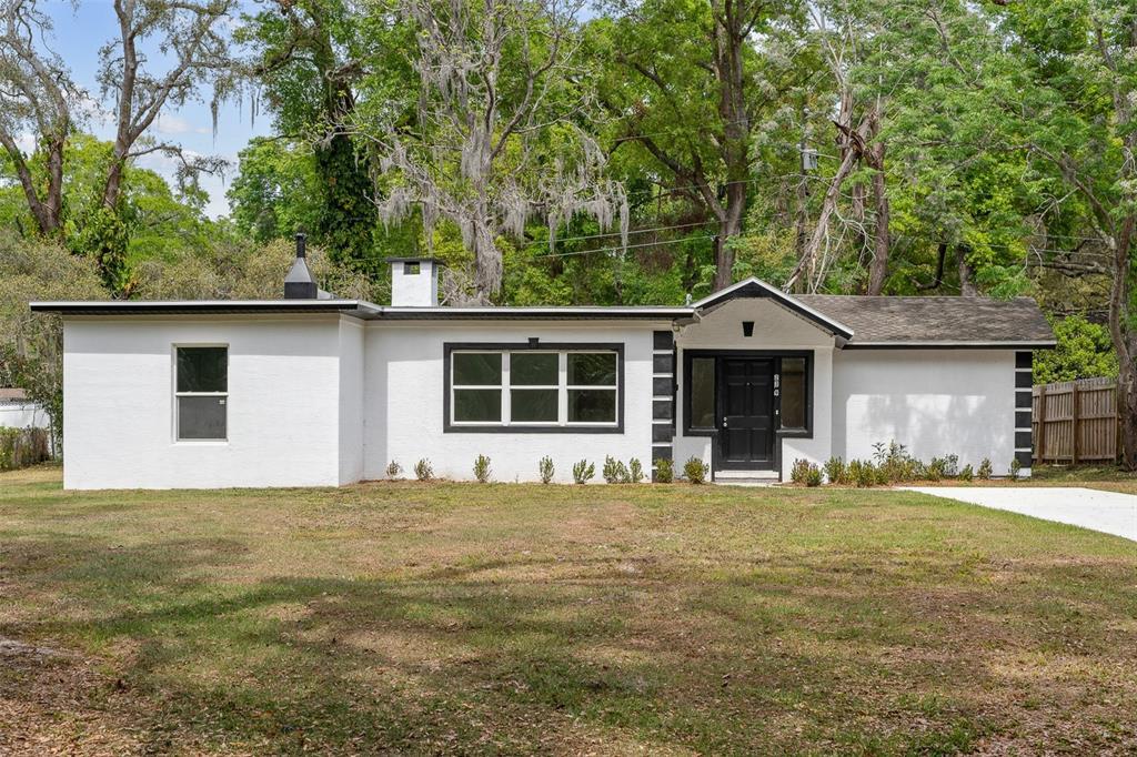 Picture of 239 S Lake Cortez Drive, Apopka, FL 32703