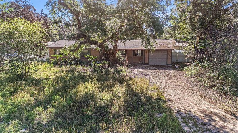 Picture of 4968 Lakewood Drive, Dade City FL 33523