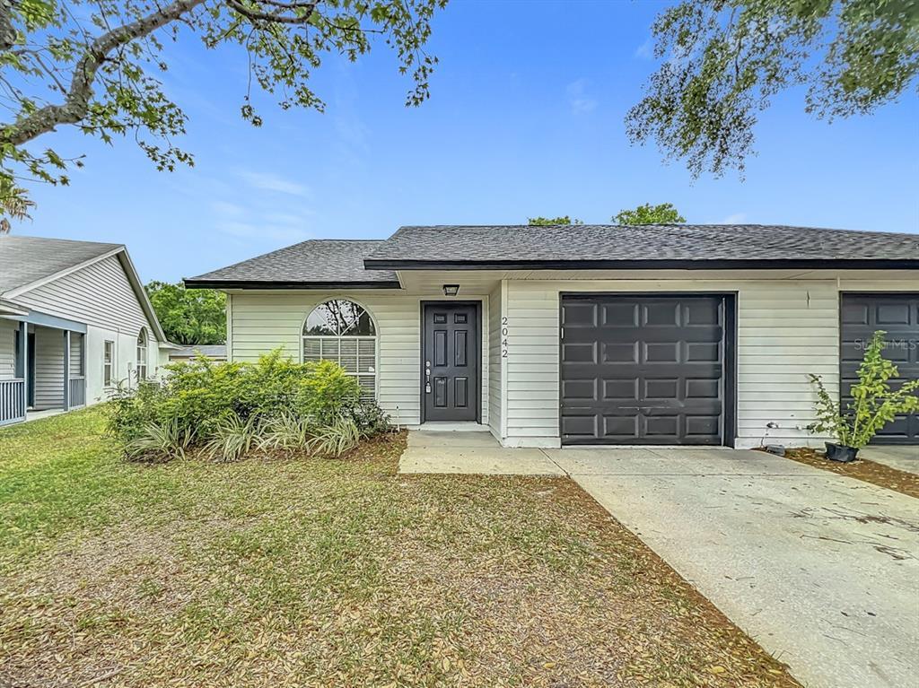 Picture of 2042 Windward Pass, Lakeland, FL 33813