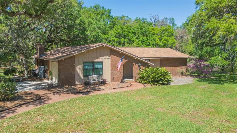 Picture of 12705 Green Oak Lane, Dade City FL 33525