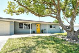 Picture of 568 Sheridan Drive, Venice, FL 34293