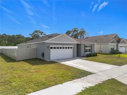 Picture of 1828 Henin Circle, Tavares, FL 32778