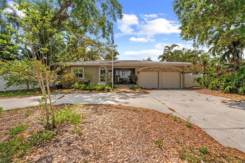 Picture of 219 Rialto Way Ne, St Petersburg FL 33704