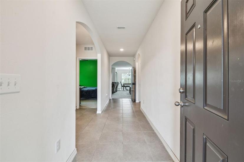 Picture of 6882 Silverado Ranch Boulevard, Zephyrhills FL 33541