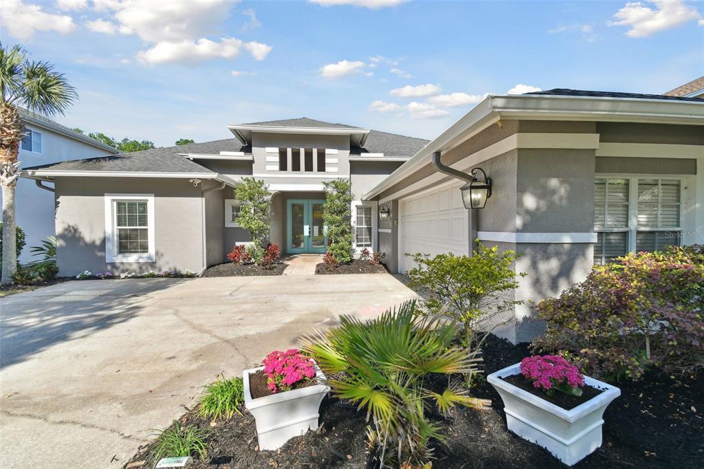 Picture of 5813 Bent Grass Drive, Valrico, FL 33596