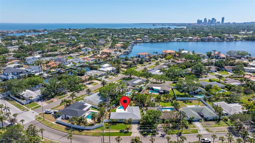 Picture of 1508 Eden Isle Boulevard Ne, St Petersburg, FL 33704