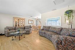 Picture of 1508 Eden Isle Boulevard Ne, St Petersburg, FL 33704