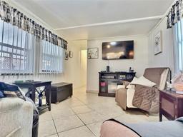 Picture of 800 32Nd Avenue S Unit 606, St Petersburg, FL 33705