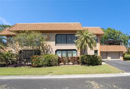 Picture of 10216 Seminole Island Drive, Largo, FL 33773