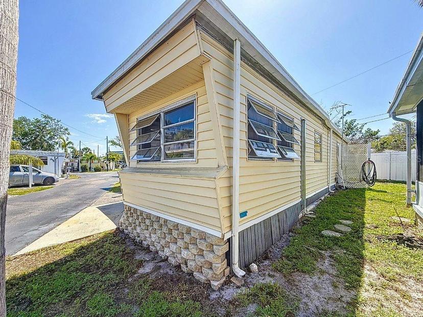 Picture of 8620 42Nd Place Unit 13, St Petersburg FL 33709