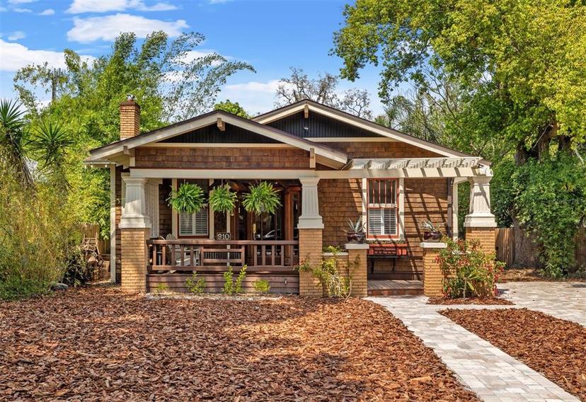 Picture of 910 E Shadowlawn Avenue, Tampa FL 33603
