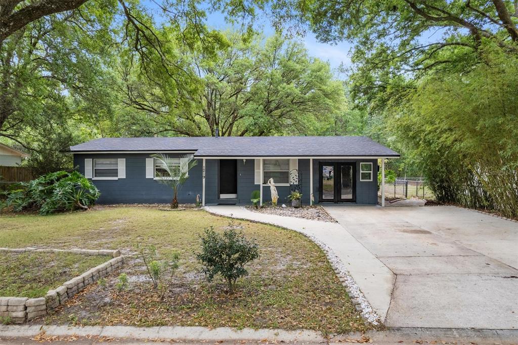 Picture of 1219 NE 37Th Place, Gainesville, FL 32609