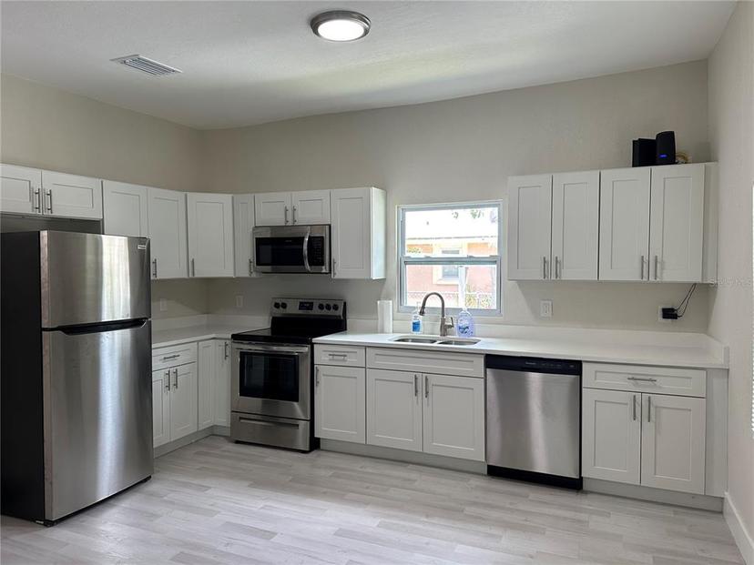 Picture of 2423 E 19Th Avenue, Tampa FL 33605
