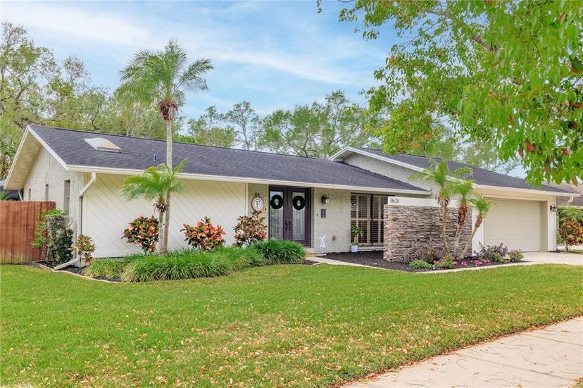 Picture of 9626 Leeward Avenue, Largo FL 33773