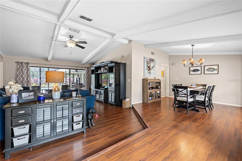 Picture of 9626 Leeward Avenue, Largo FL 33773
