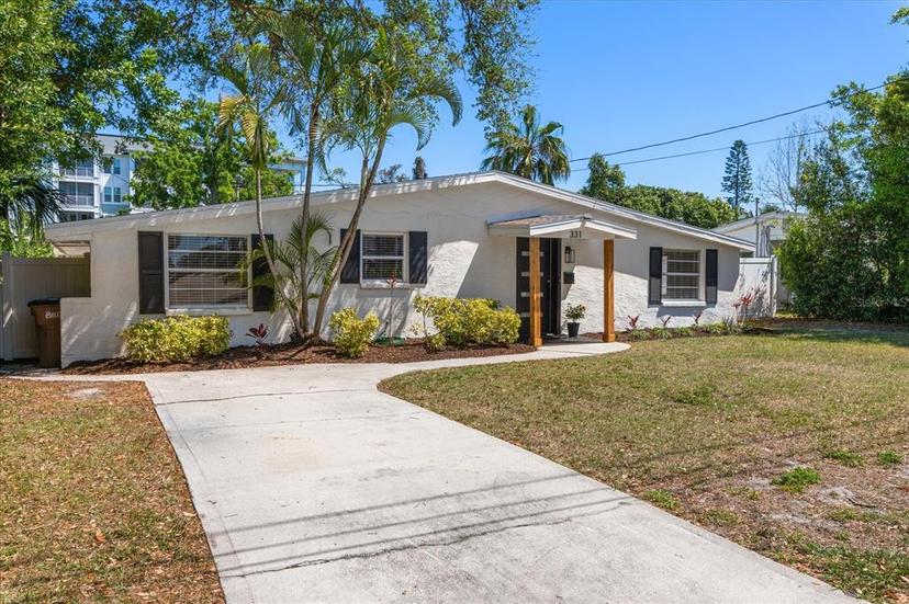 Picture of 331 Barbara Circle, Belleair FL 33756