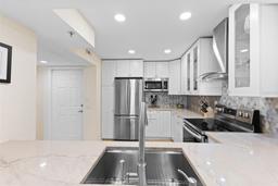 Picture of 201 W Laurel Street Unit 702, Tampa, FL 33602