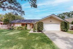 Picture of 1876 Oak Forest Drive E, Clearwater, FL 33759