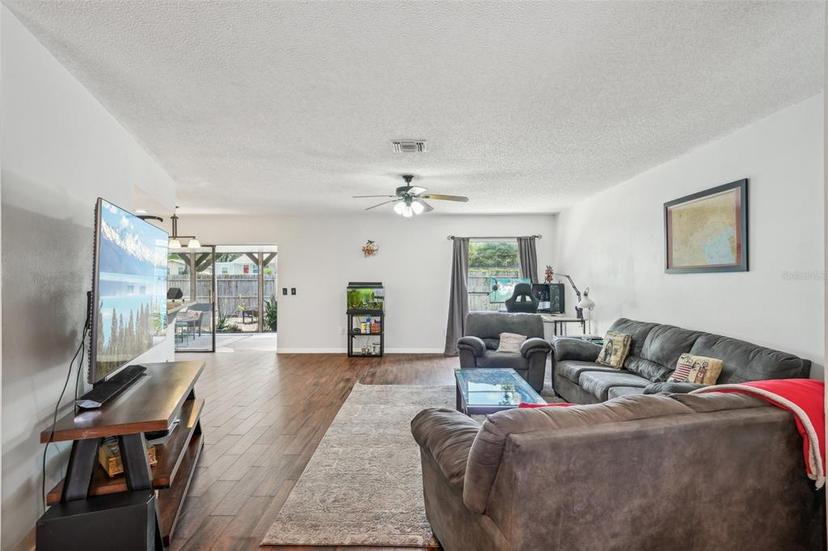 Picture of 959 Benninger Drive, Brandon FL 33510