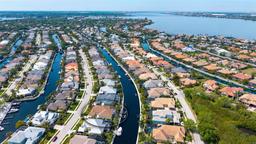 Picture of 4741 Pinnacle Drive, Bradenton, FL 34208