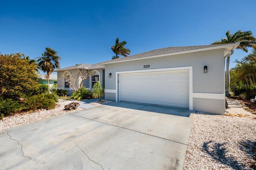Picture of 9409 Sun Isle Drive Ne, St Petersburg FL 33702