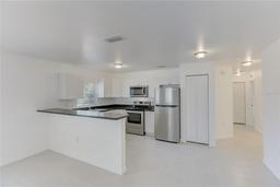 Picture of 838 31St Avenue E, Bradenton, FL 34208