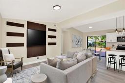 Picture of 4379 Porpoise Drive Se, St Petersburg, FL 33705