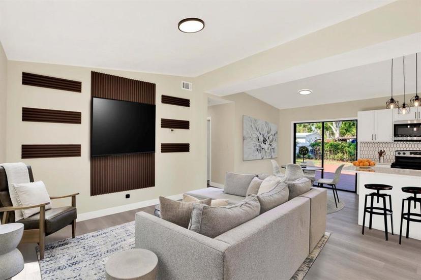 Picture of 4379 Porpoise Drive Se, St Petersburg FL 33705